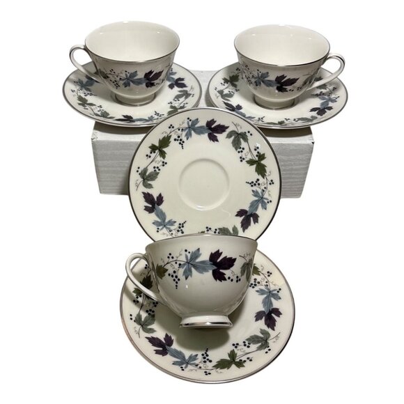 Royal Doulton Cups & Saucers TC1001 Translucent China Burgandy 3 Cups 4 Saucers - Picture 1 of 12